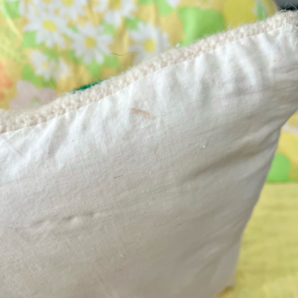 🌟2x HOST PICK!🌟 70s Vintage 🌼 WonderArt Quickpoint Kit Throw Pillow - Picture 3 of 3